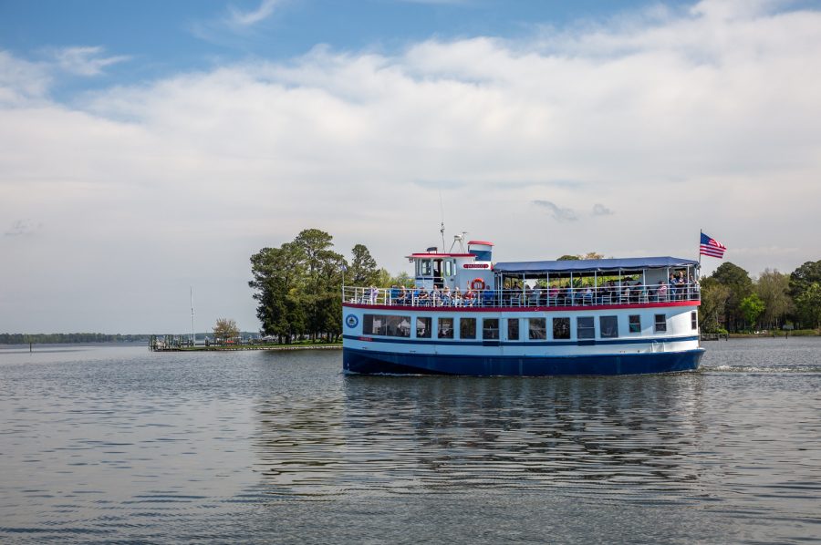 Cruise boat PATRIOT underway. (Photo by Sharon Thorpe)