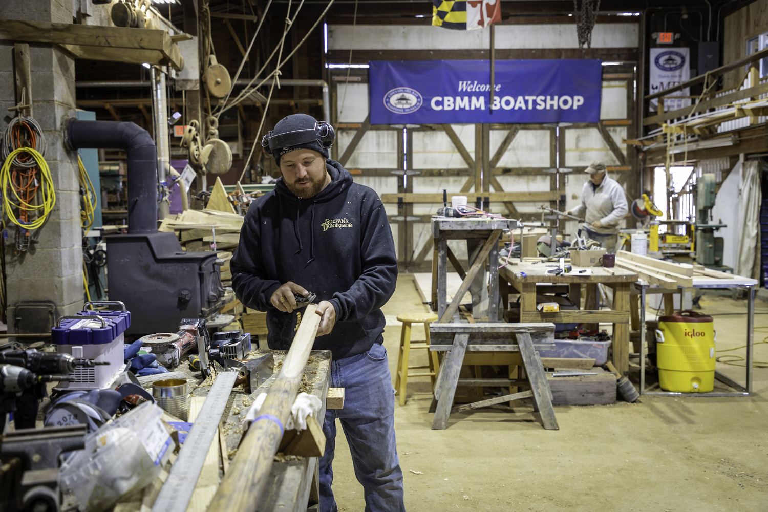 CBMM shipwrights work in the Shipyard. (Photo by Sharon Thorpe)